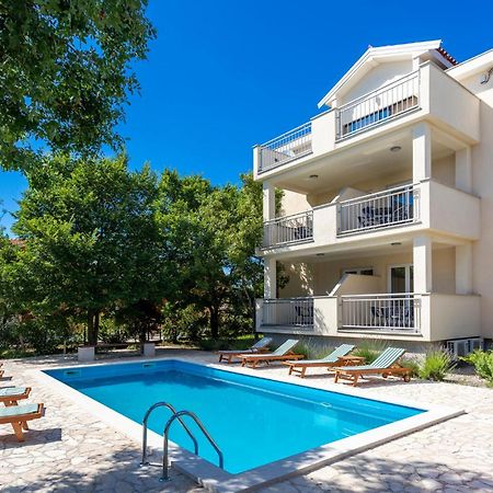 Beautiful Apartment In Pinezici With Wifi Exteriör bild