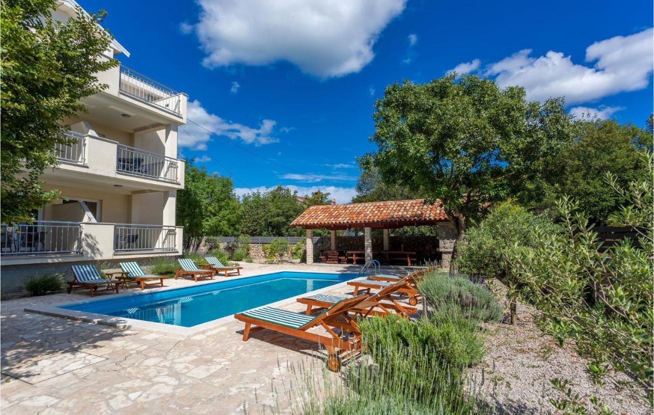 Beautiful Apartment In Pinezici With Wifi Exteriör bild