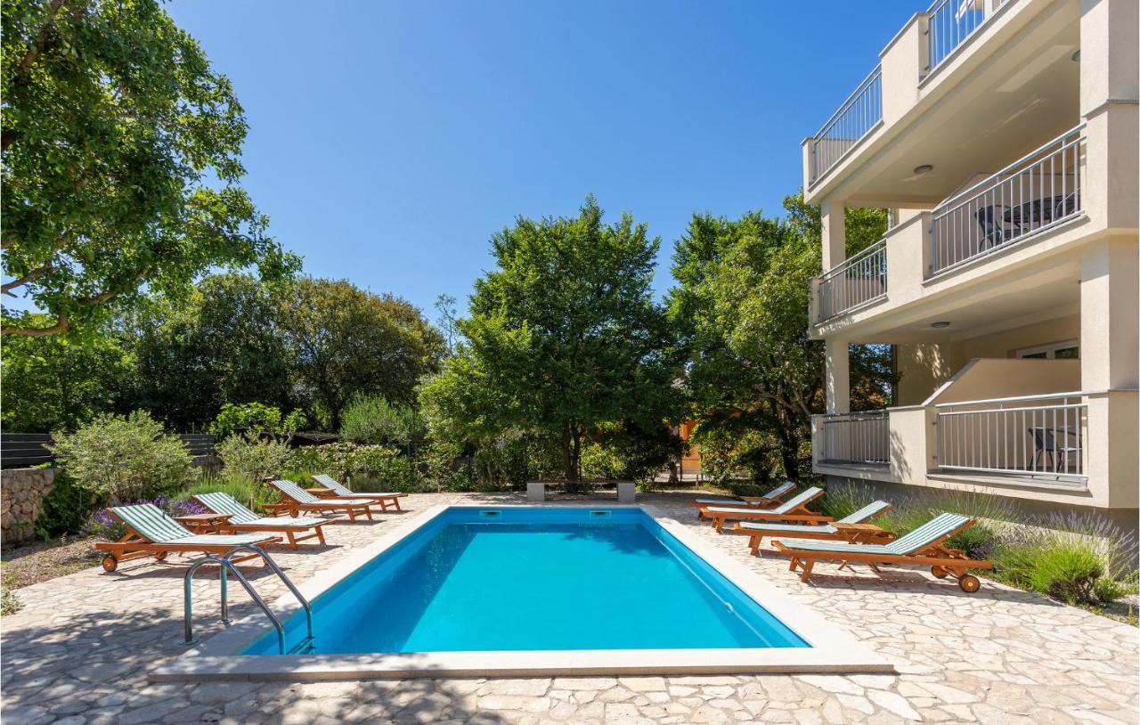 Beautiful Apartment In Pinezici With Wifi Exteriör bild
