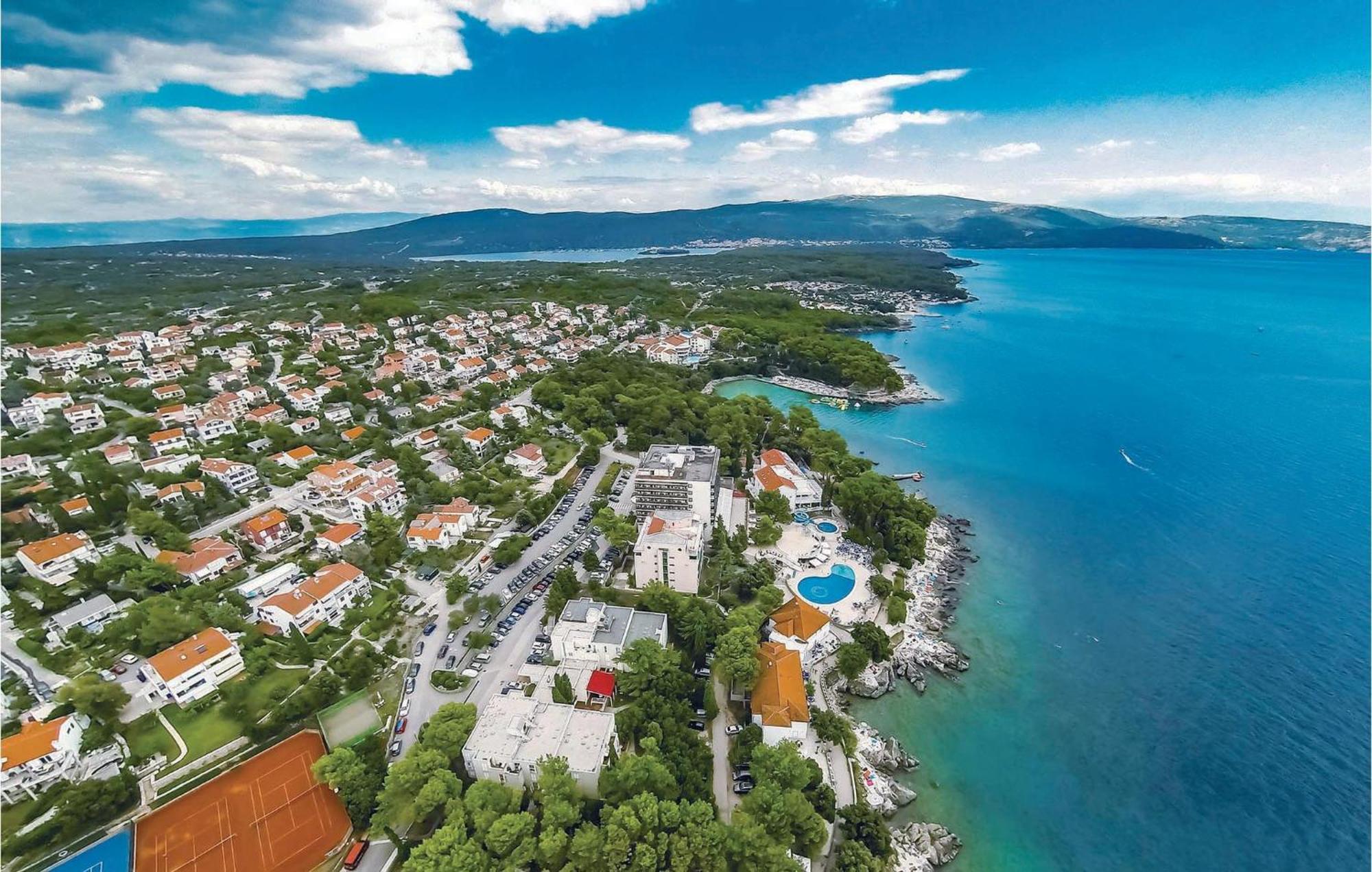 Beautiful Apartment In Pinezici With Wifi Exteriör bild