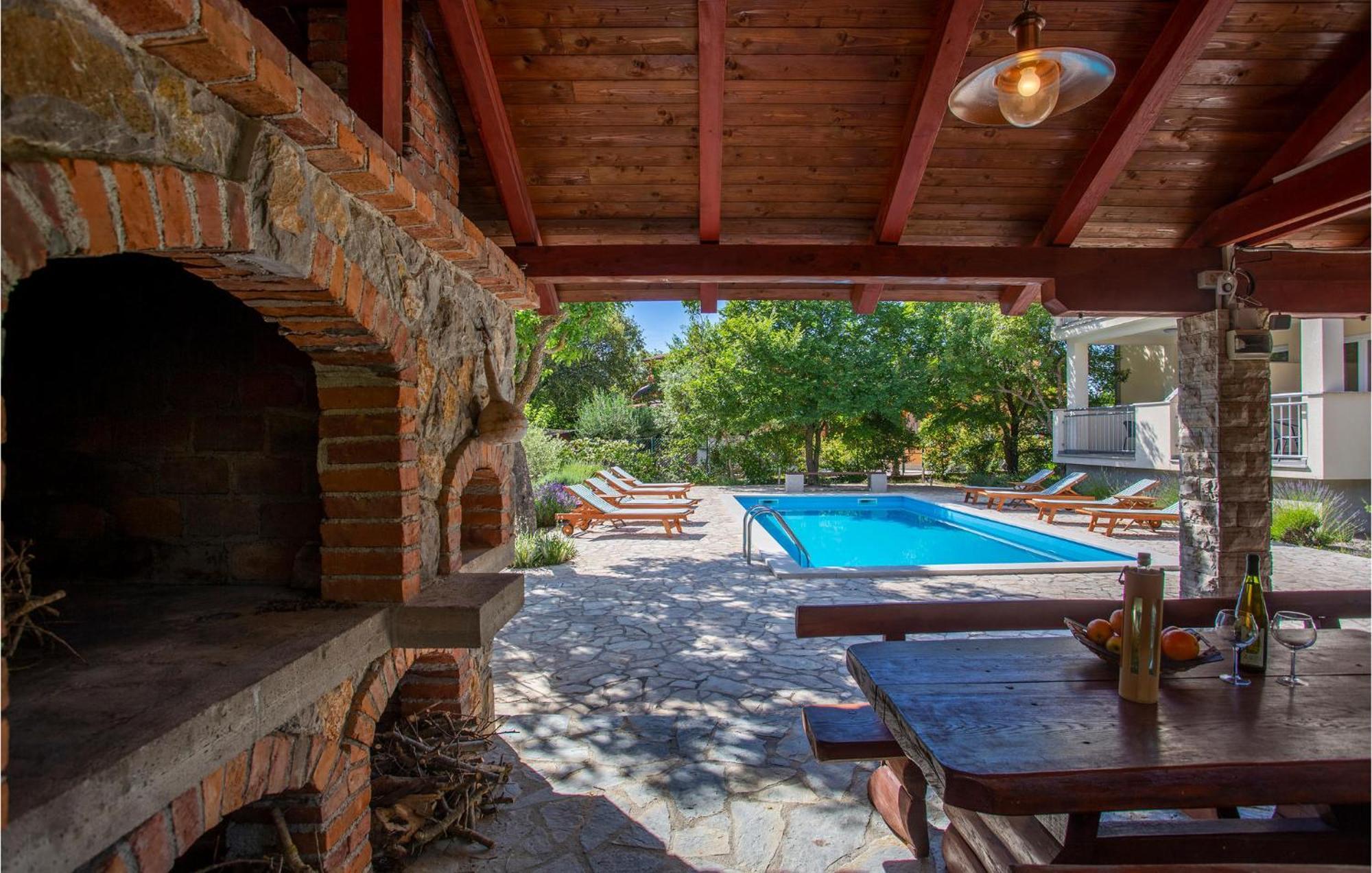 Beautiful Apartment In Pinezici With Wifi Exteriör bild