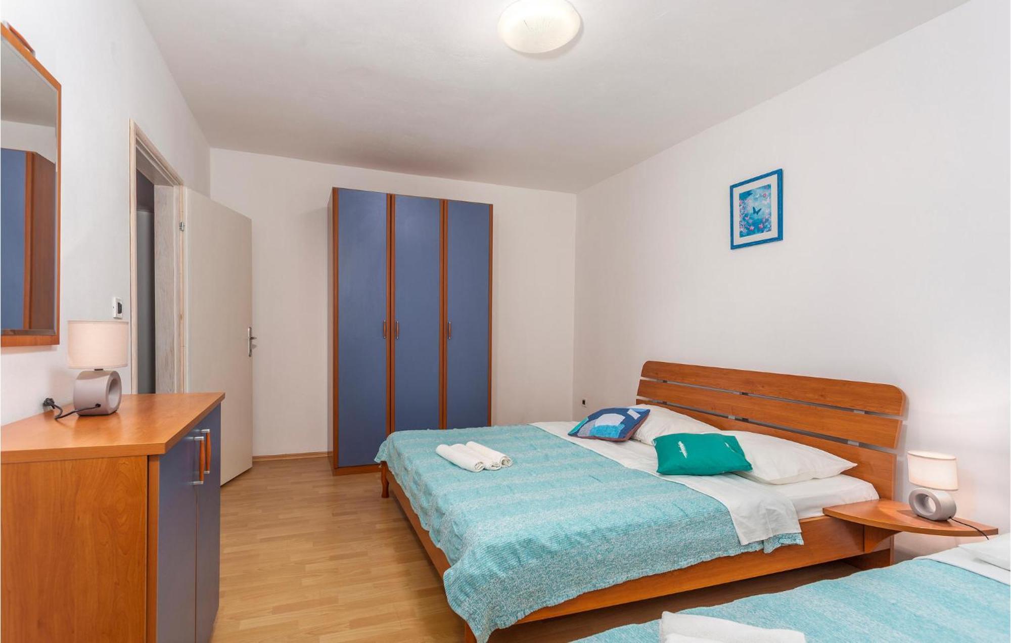 Beautiful Apartment In Pinezici With Wifi Exteriör bild