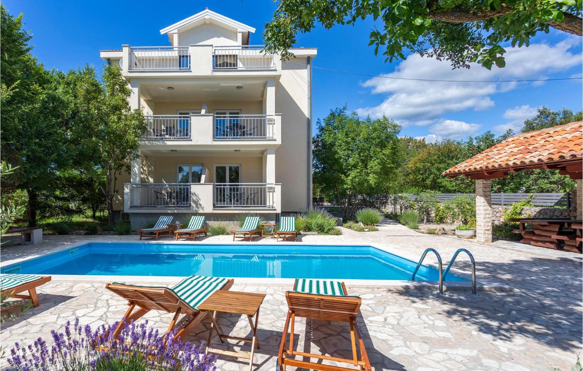 Beautiful Apartment In Pinezici With Wifi Exteriör bild
